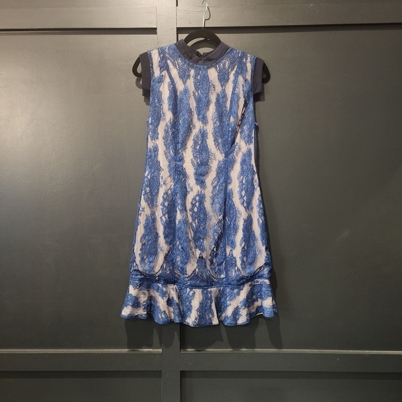 Aijek Wonderment Blue Lace Cap Sleeve Ruffle Cocktail Mini Dress Size 10 - Picture 12 of 17